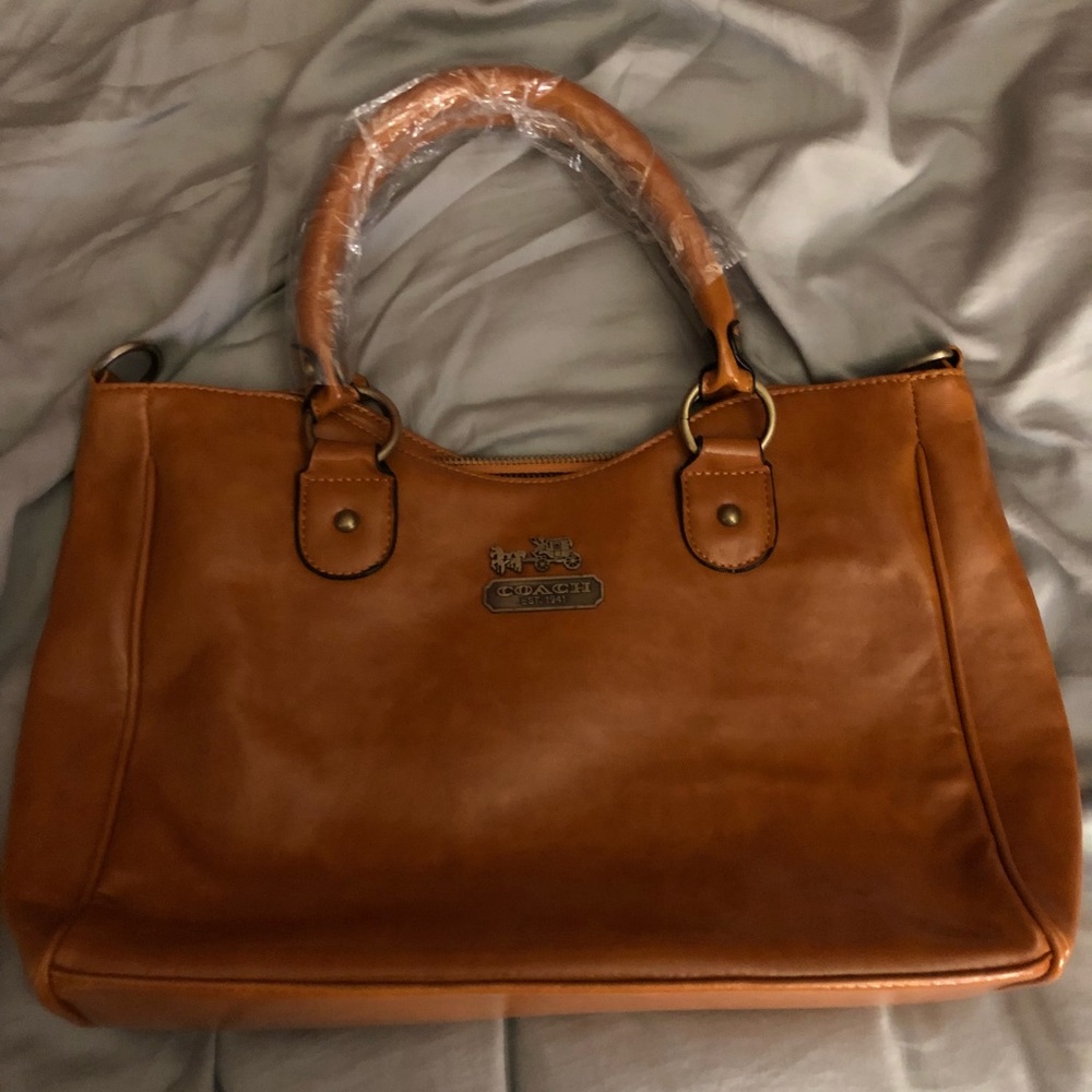 💛BRAND NEW💛 Coach Tan Satchel / Handbag